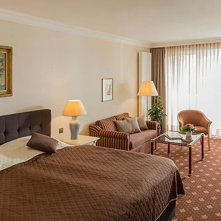 Grossfeld Hotel 4*