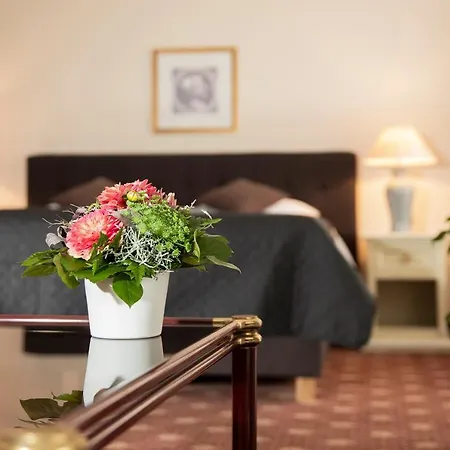 Grossfeld باد بينثيم